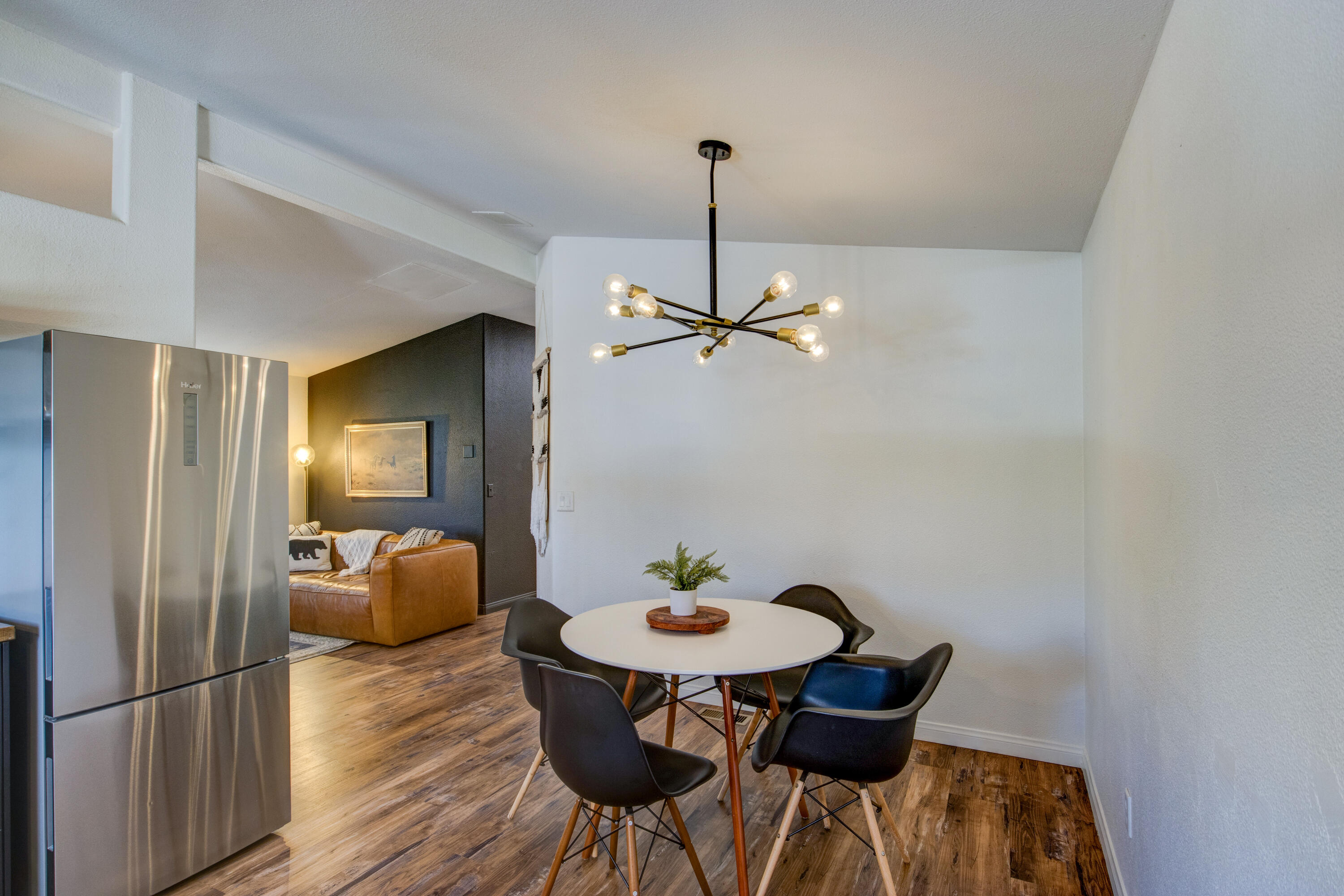 13383 Sierra Way Way, Kernville, CA 93238