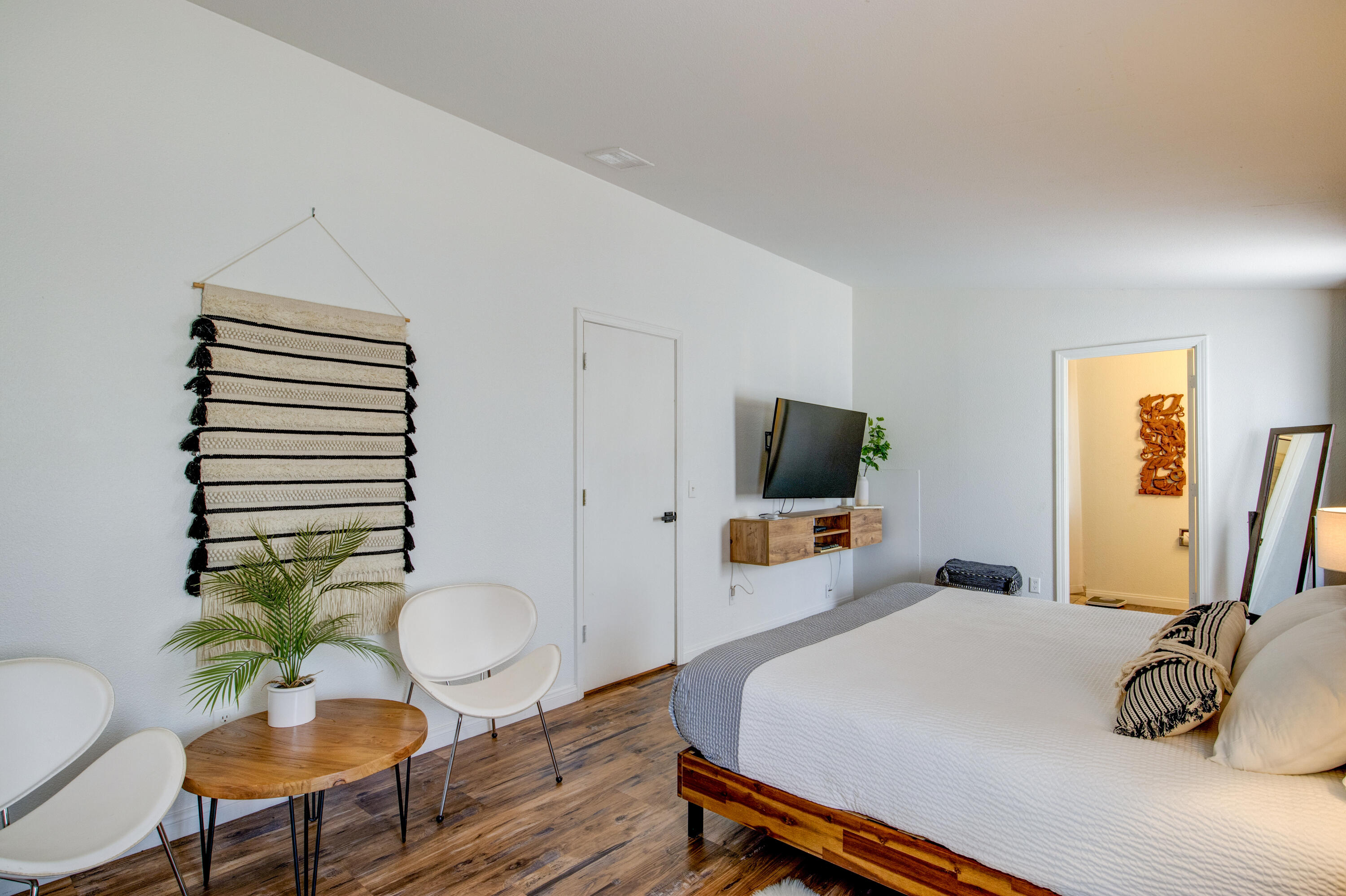 13383 Sierra Way Way, Kernville, CA 93238