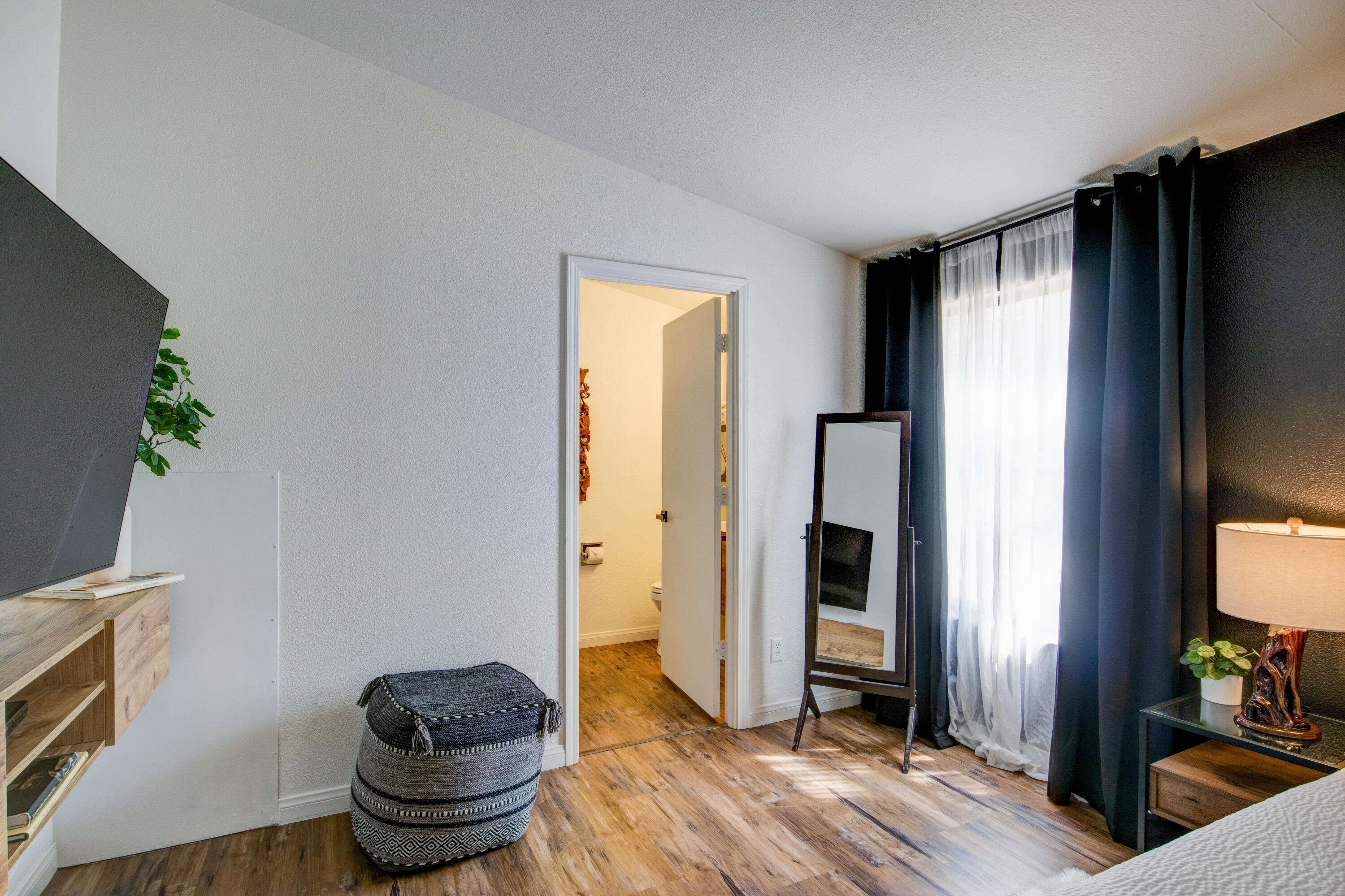 13383 Sierra Way Way, Kernville, CA 93238