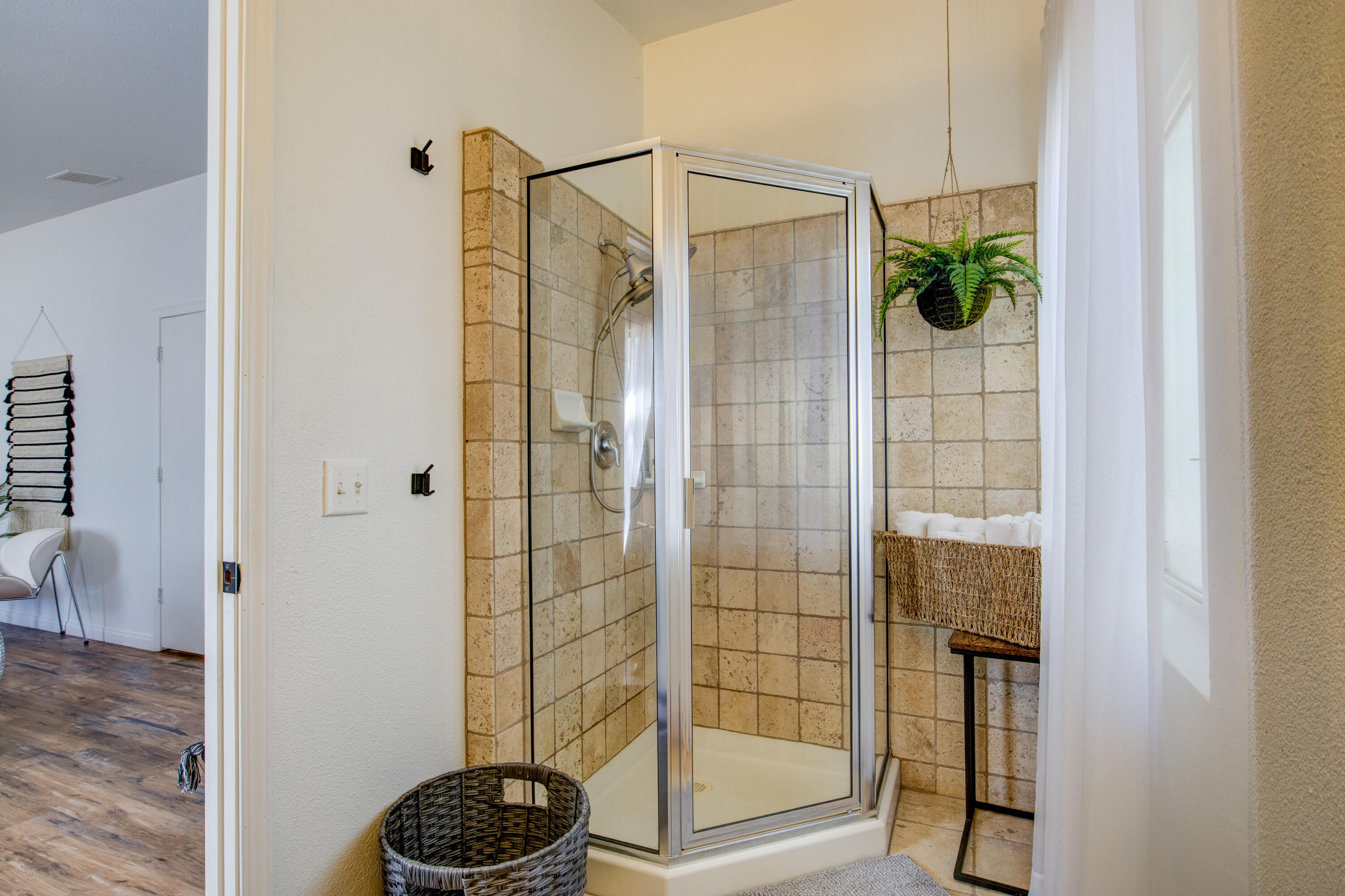 13383 Sierra Way Way, Kernville, CA 93238