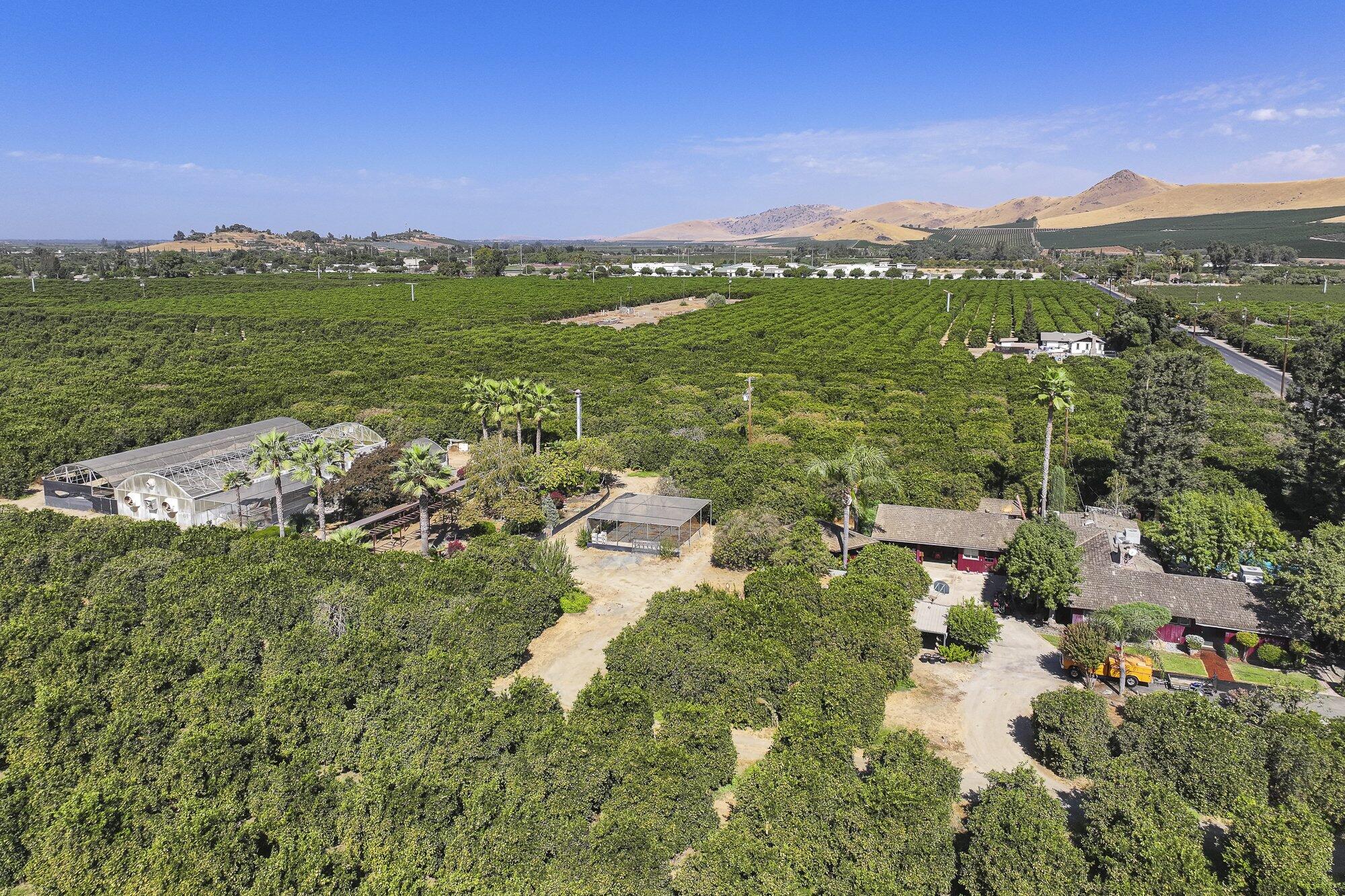 267 N Strathmore Ave, Lindsay, CA 93247