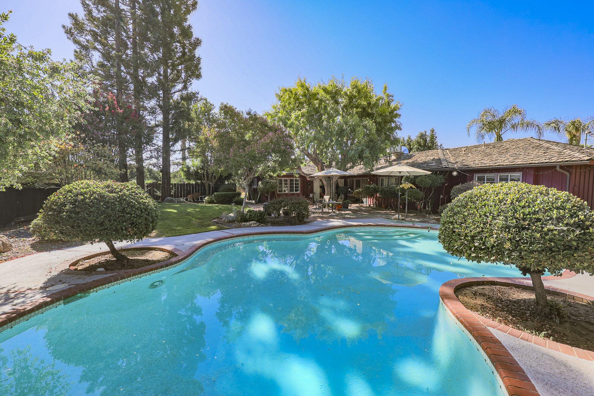 267 N Strathmore Ave, Lindsay, CA 93247