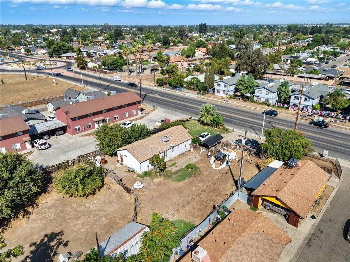 636 E Roosevelt Ave, Visalia, CA 93292