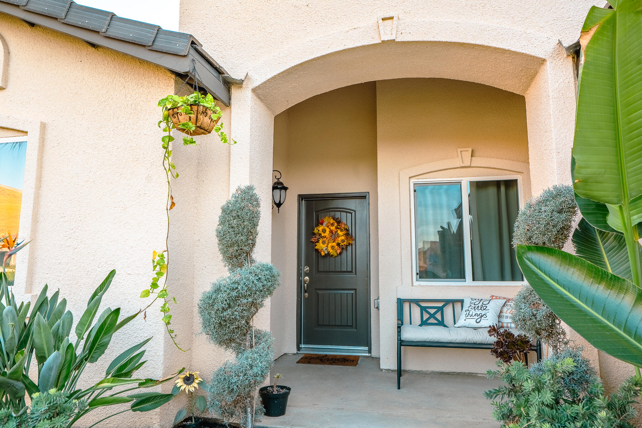 505 Forest Ct, Woodlake, CA 93286