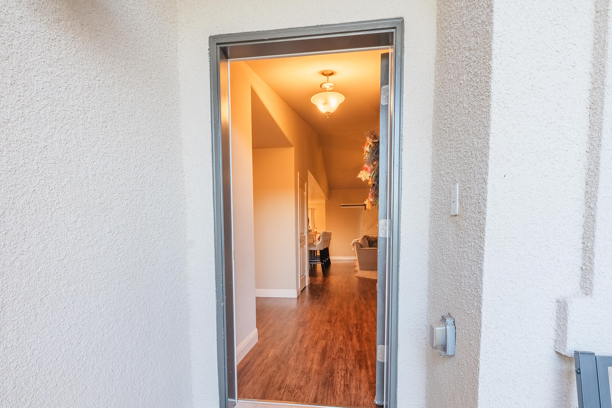 505 Forest Ct, Woodlake, CA 93286