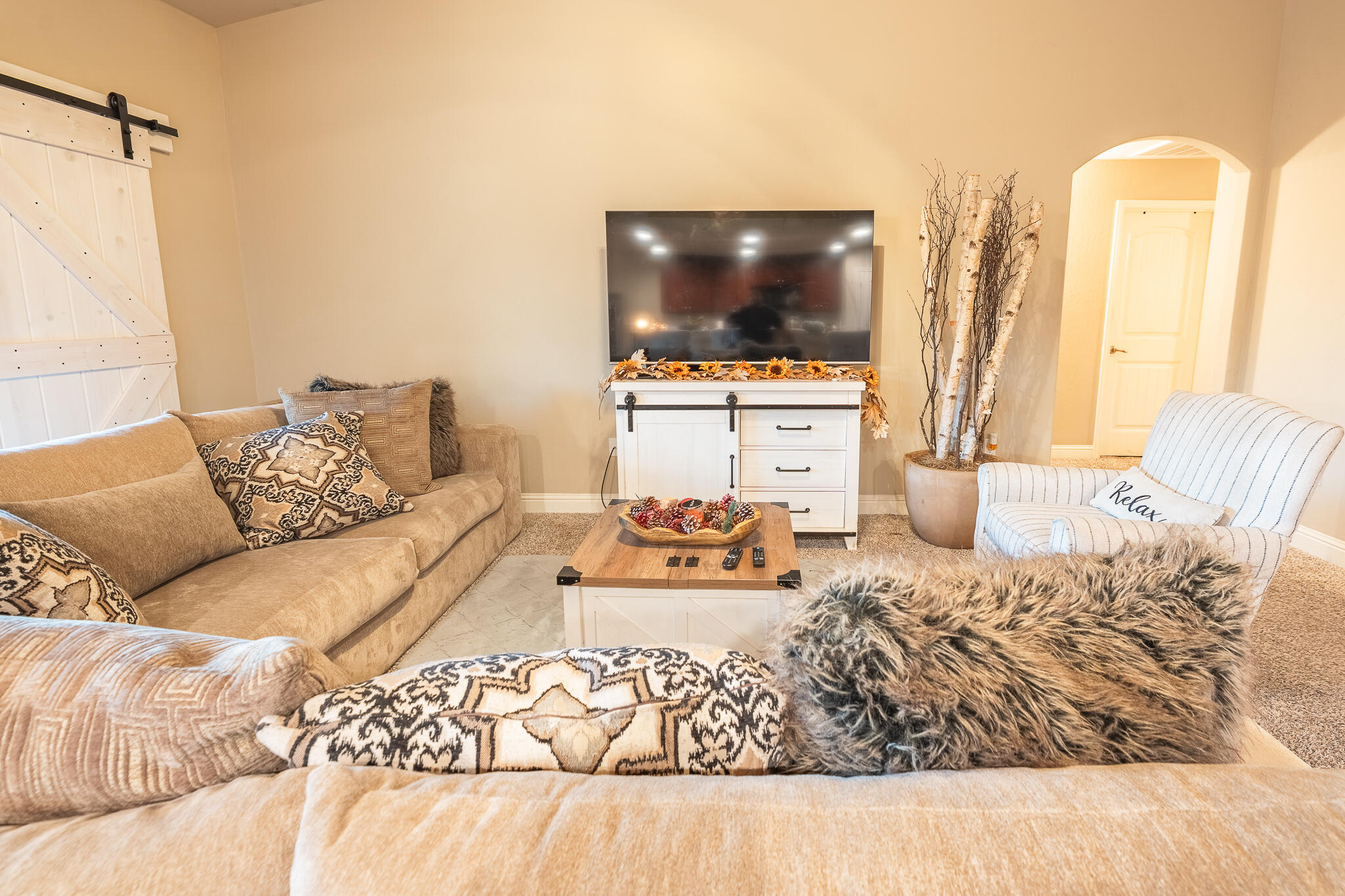 505 Forest Ct, Woodlake, CA 93286