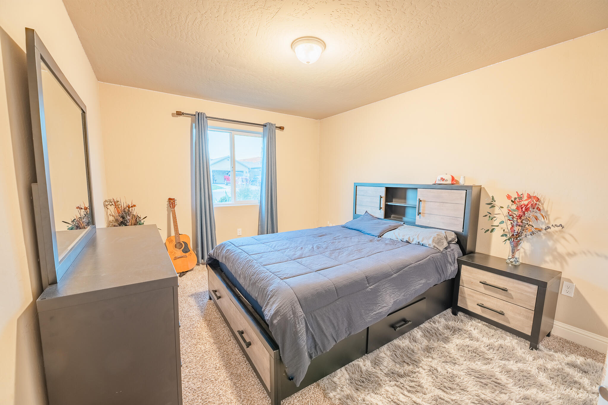 505 Forest Ct, Woodlake, CA 93286