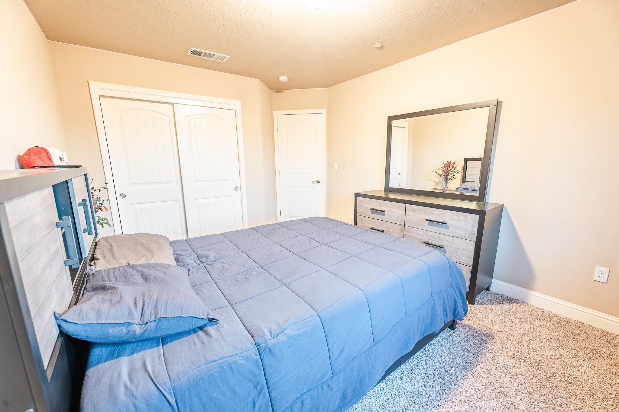 505 Forest Ct, Woodlake, CA 93286