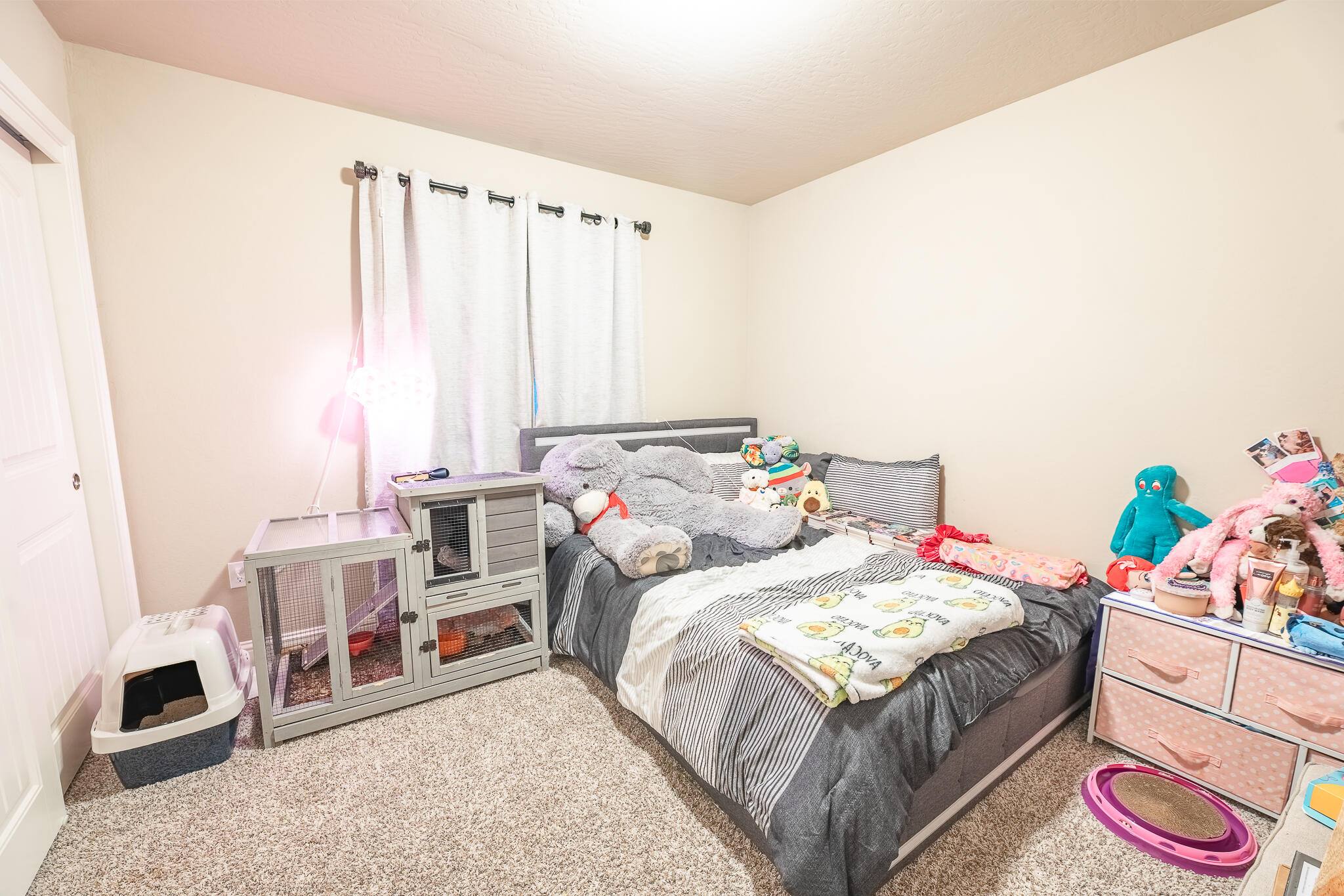 505 Forest Ct, Woodlake, CA 93286