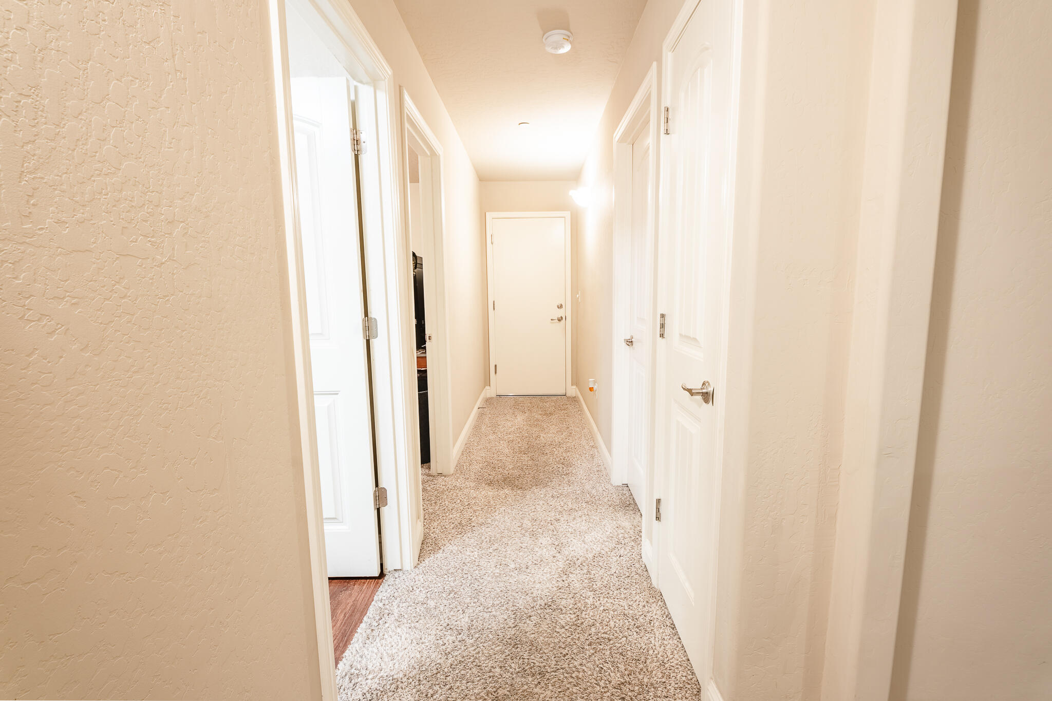 505 Forest Ct, Woodlake, CA 93286