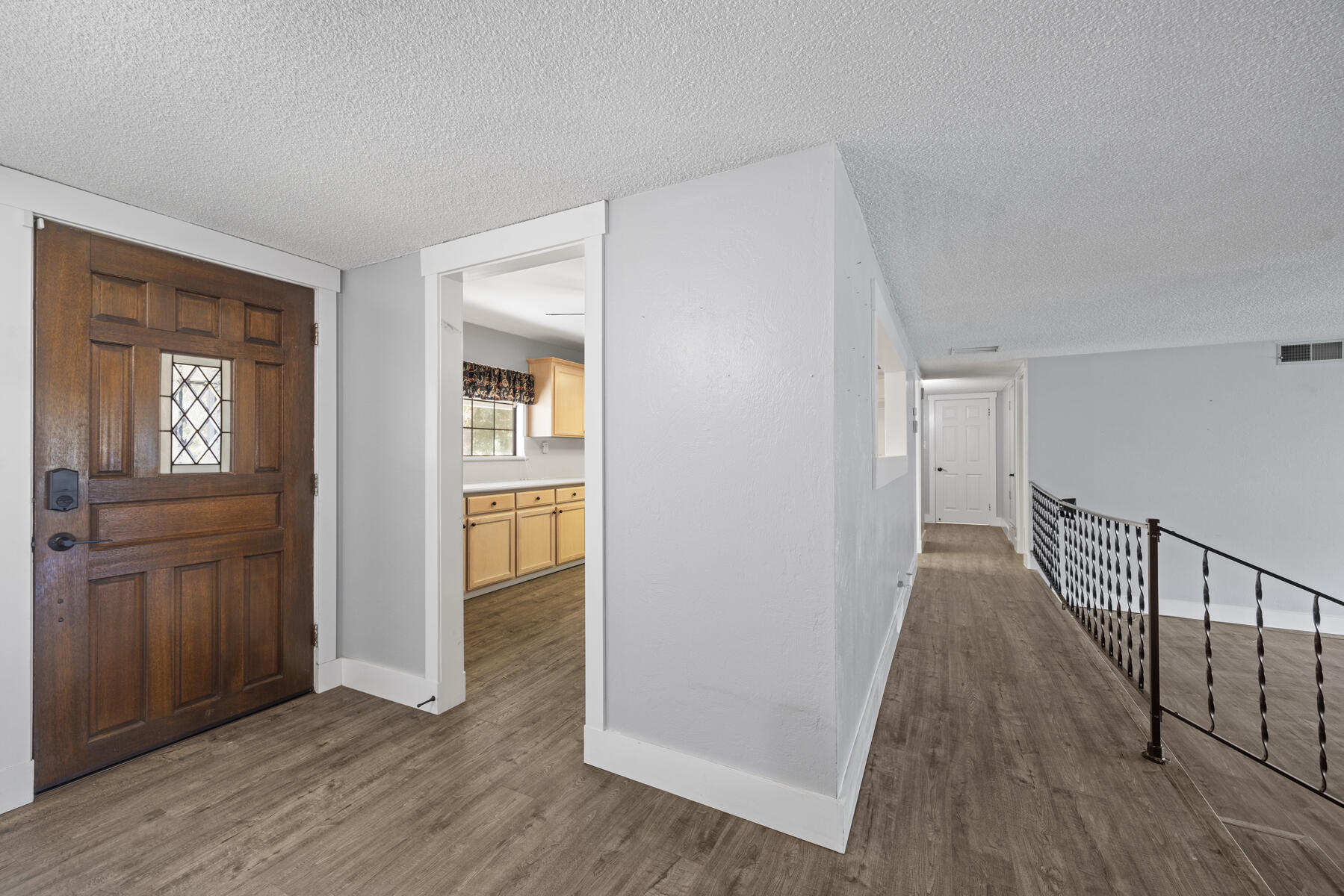 2242 E Howard Ave, Visalia, CA 93292