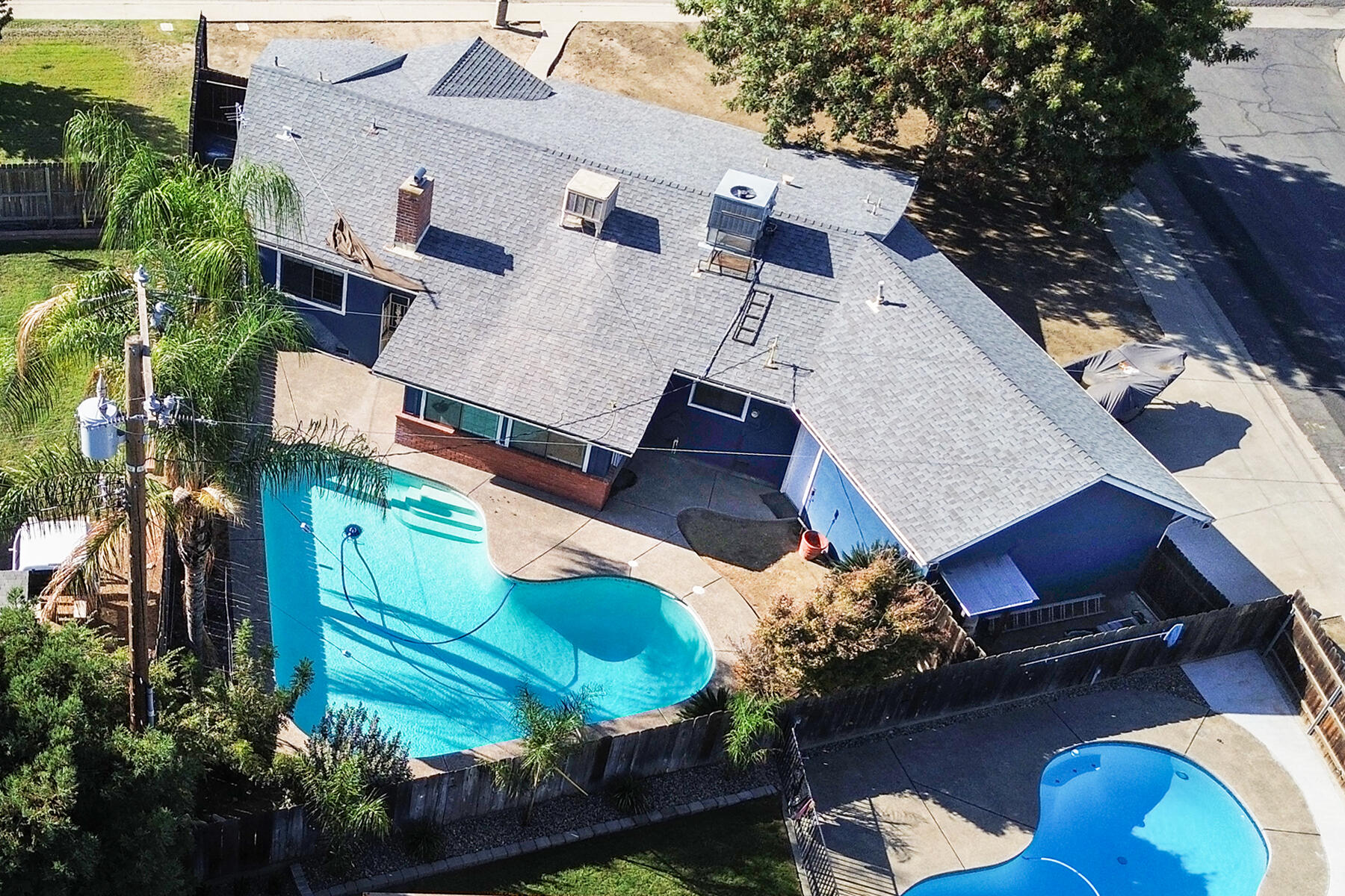 2242 E Howard Ave, Visalia, CA 93292