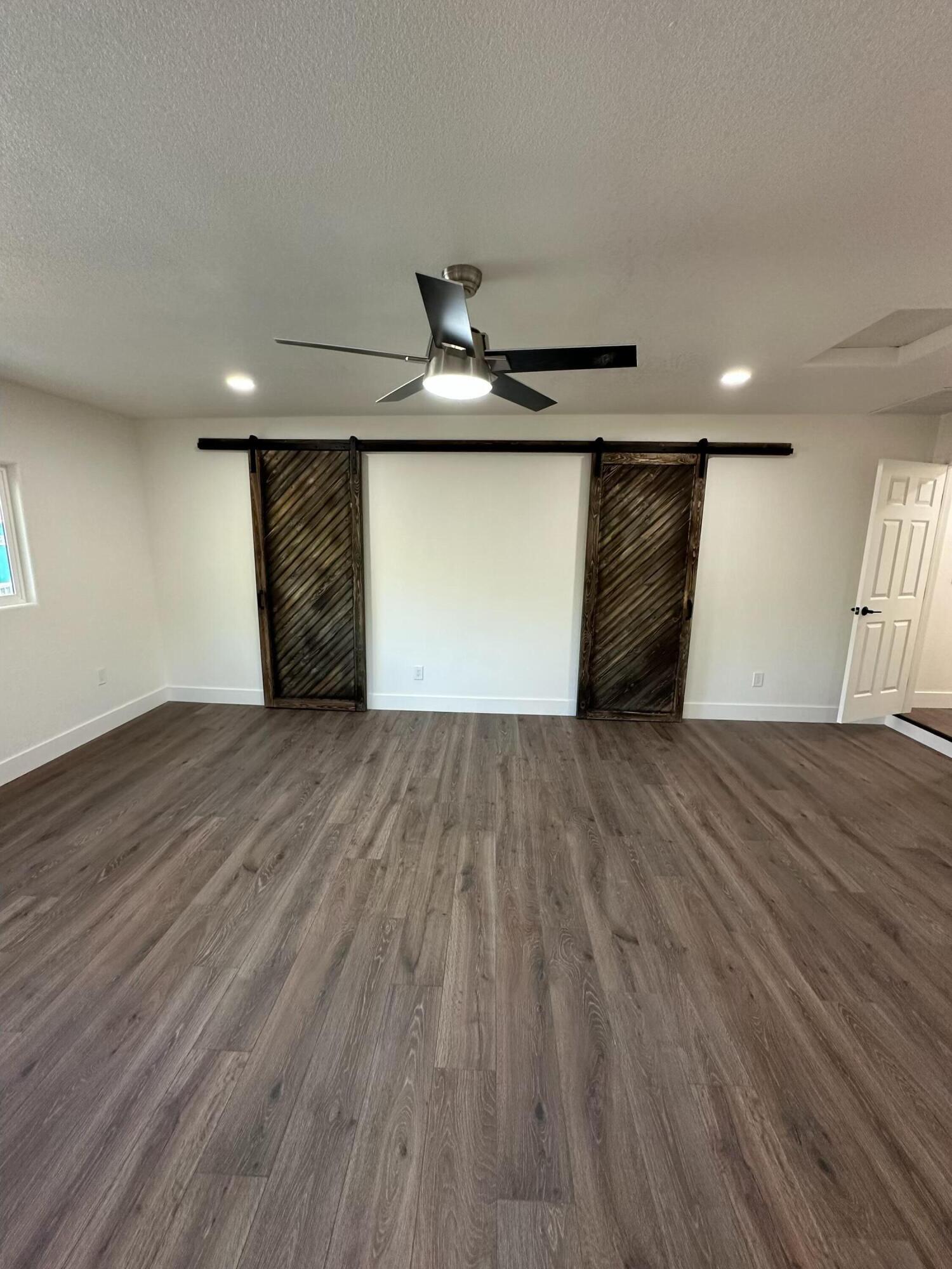 16 S Plano St, Porterville, CA 93257