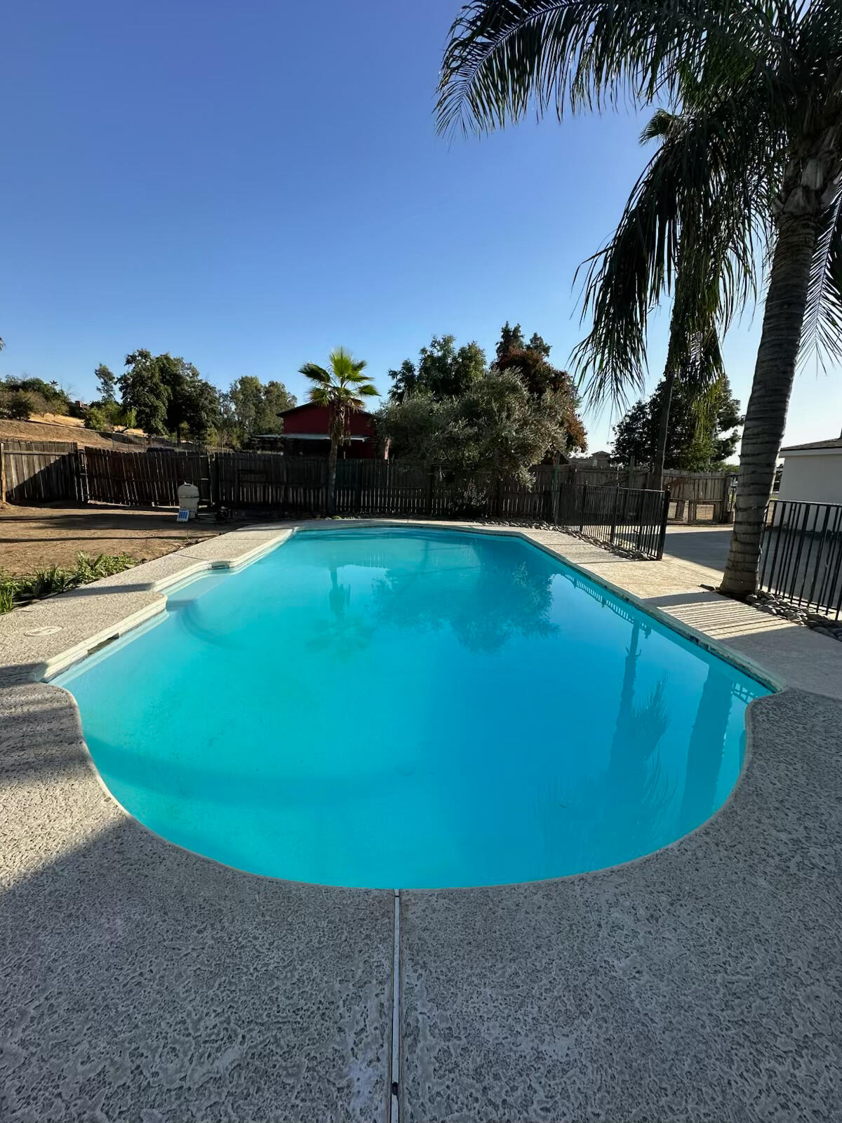 16 S Plano St, Porterville, CA 93257