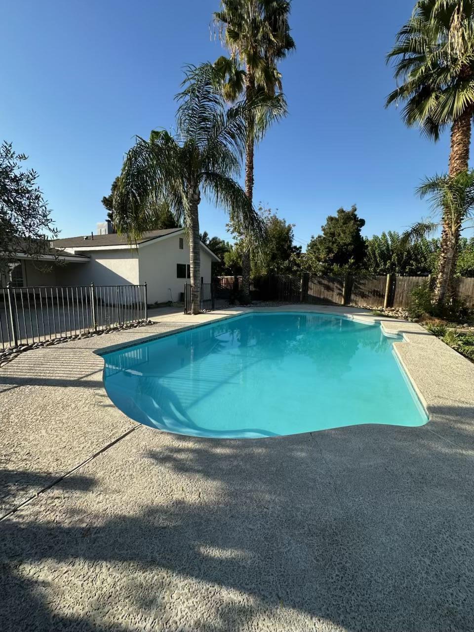 16 S Plano St, Porterville, CA 93257