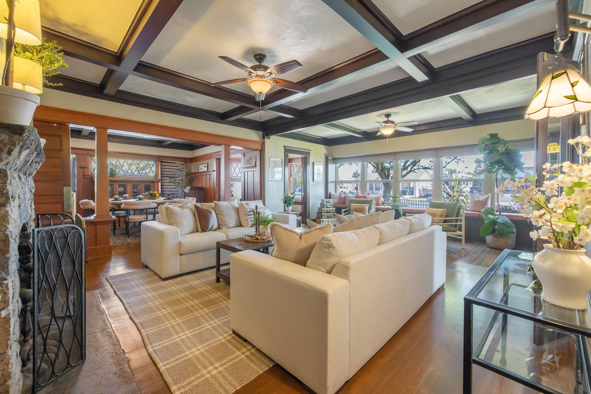 224 N E St, Exeter, CA 93221