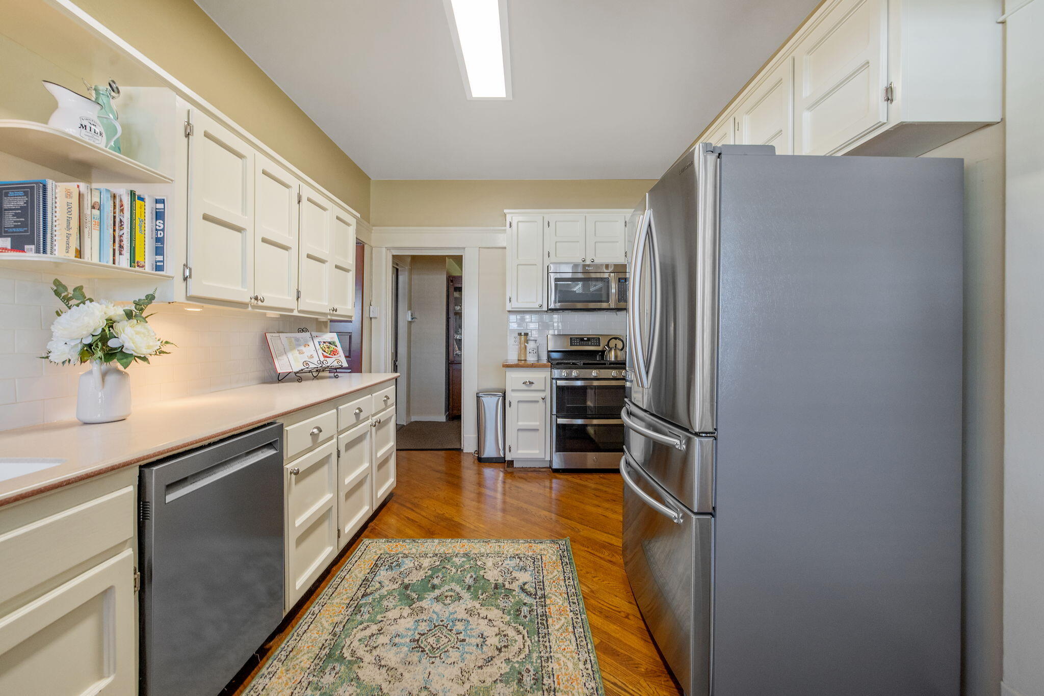 224 N E St, Exeter, CA 93221