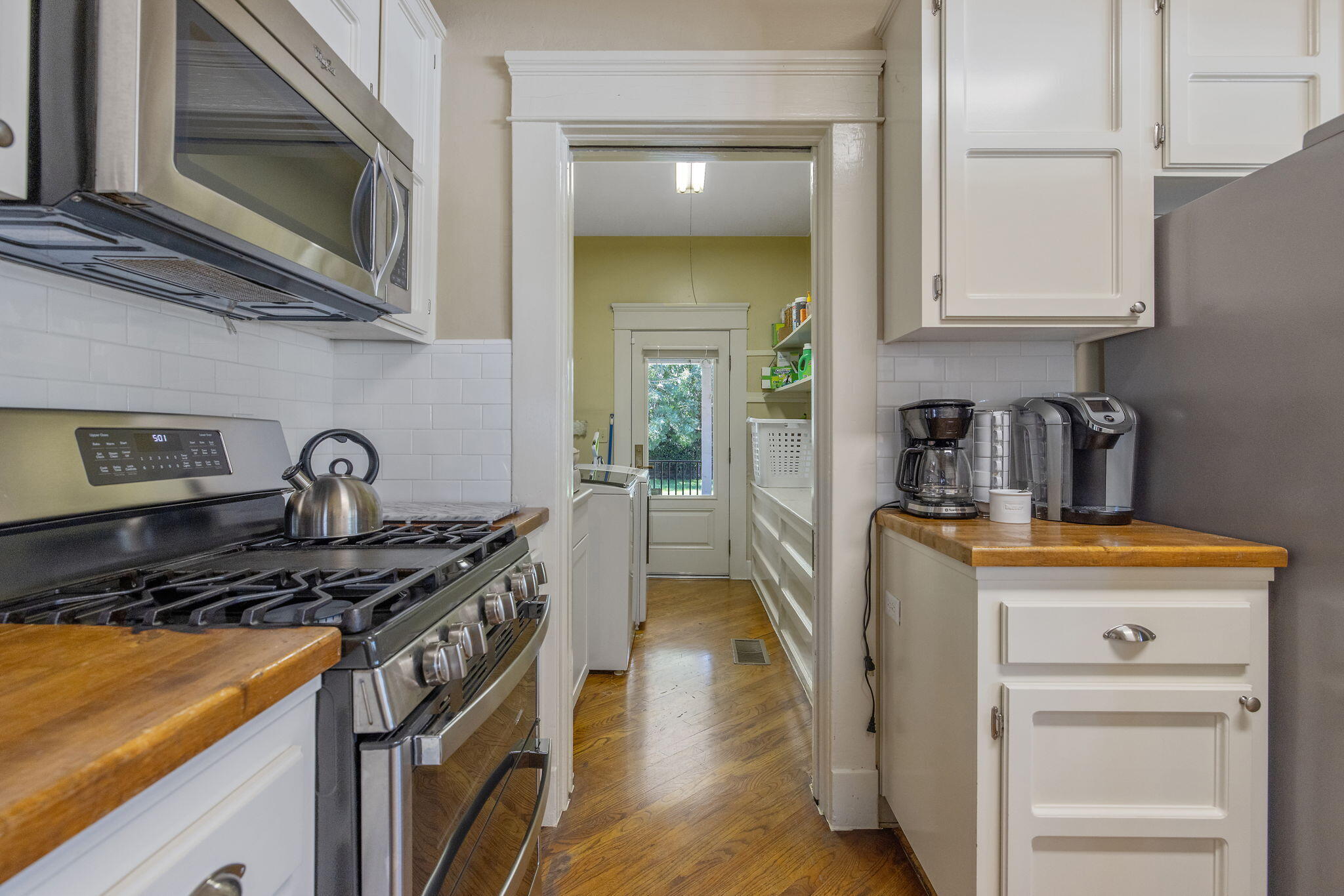 224 N E St, Exeter, CA 93221