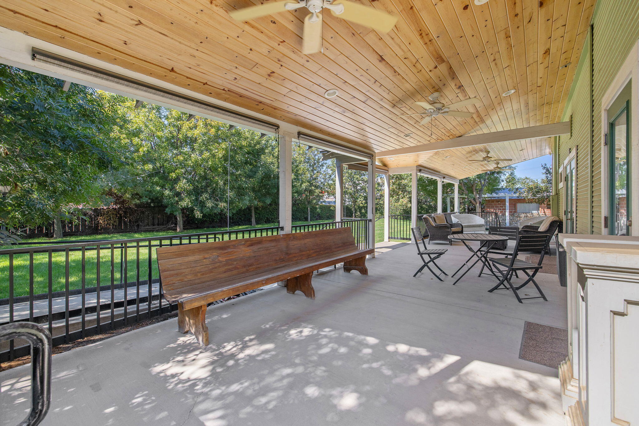 224 N E St, Exeter, CA 93221