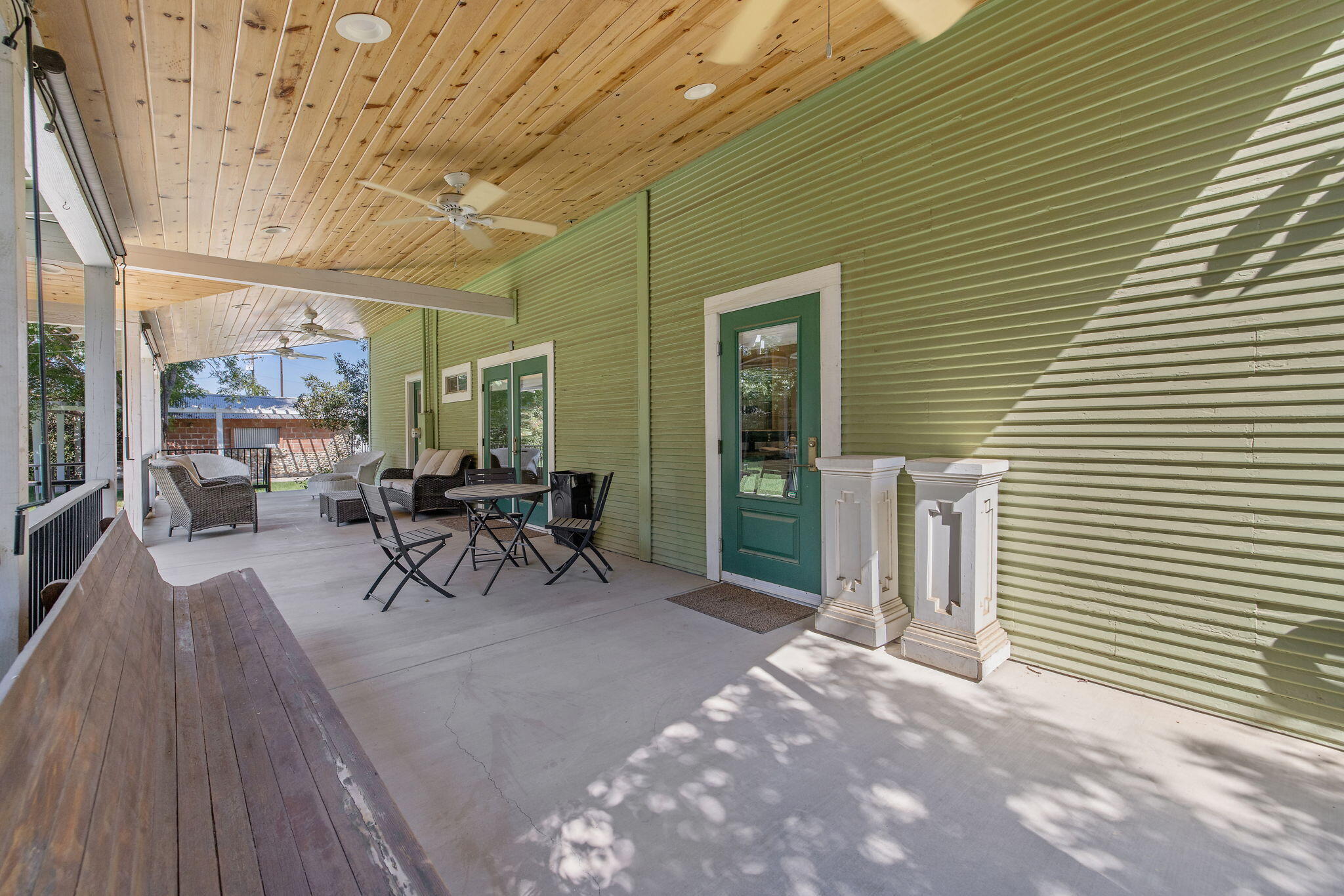 224 N E St, Exeter, CA 93221