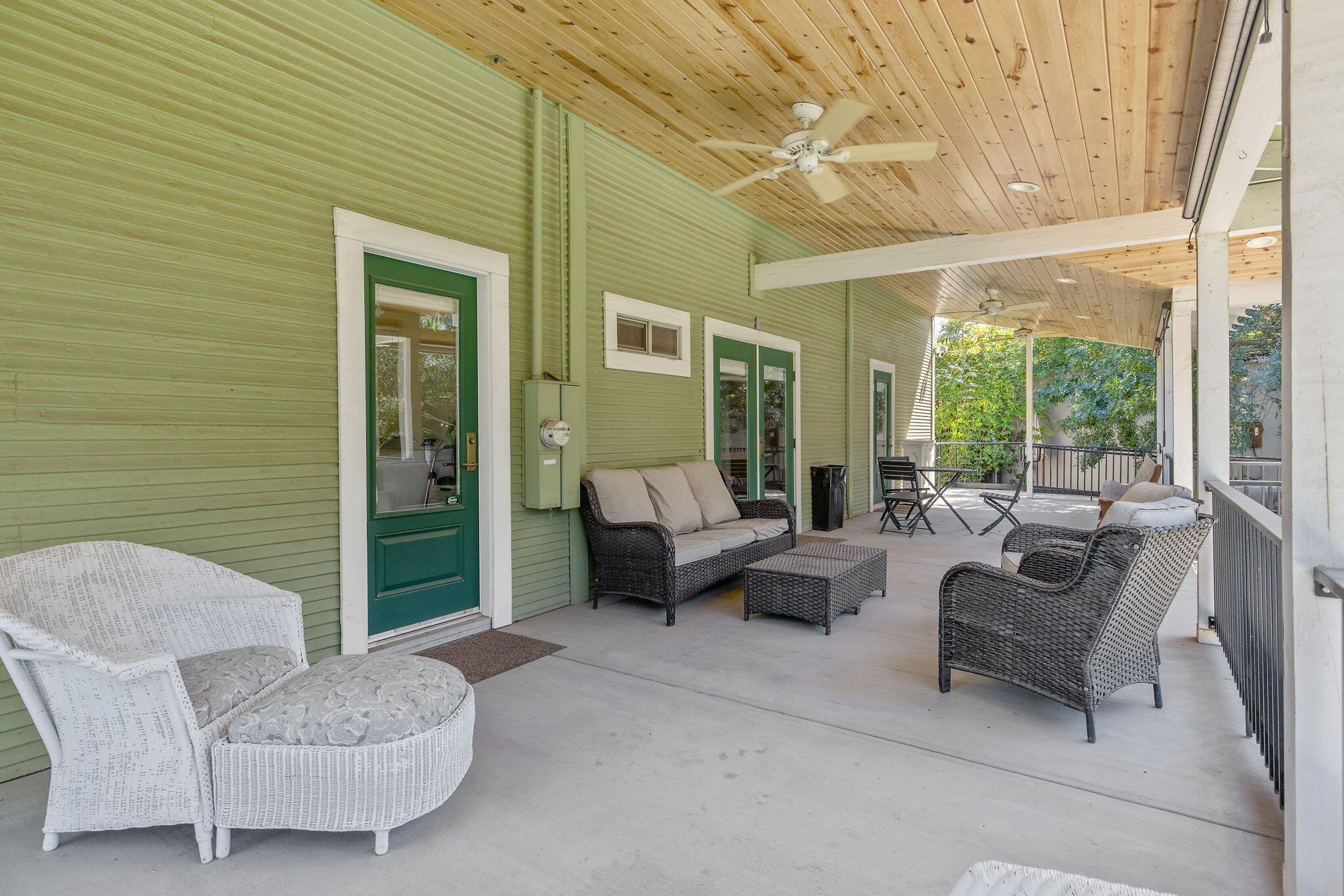 224 N E St, Exeter, CA 93221