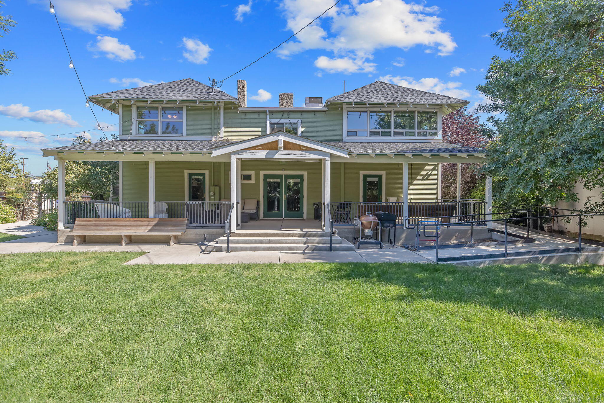 224 N E St, Exeter, CA 93221