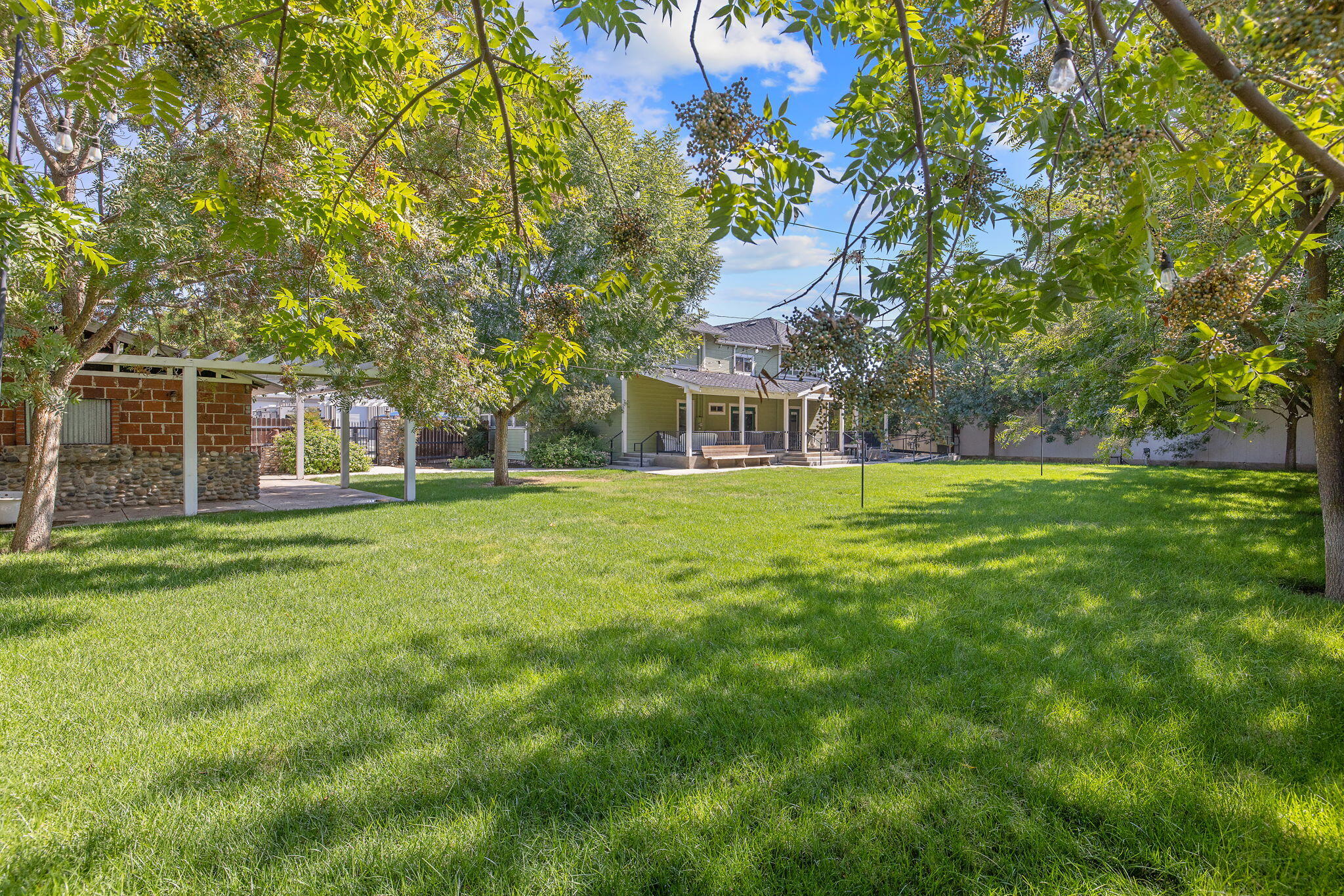 224 N E St, Exeter, CA 93221