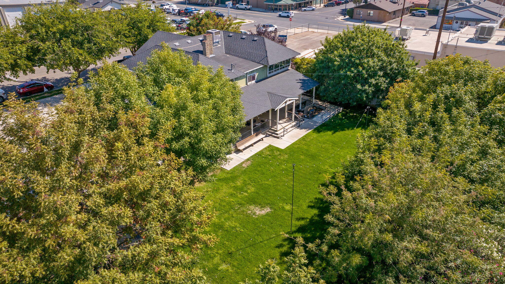 224 N E St, Exeter, CA 93221