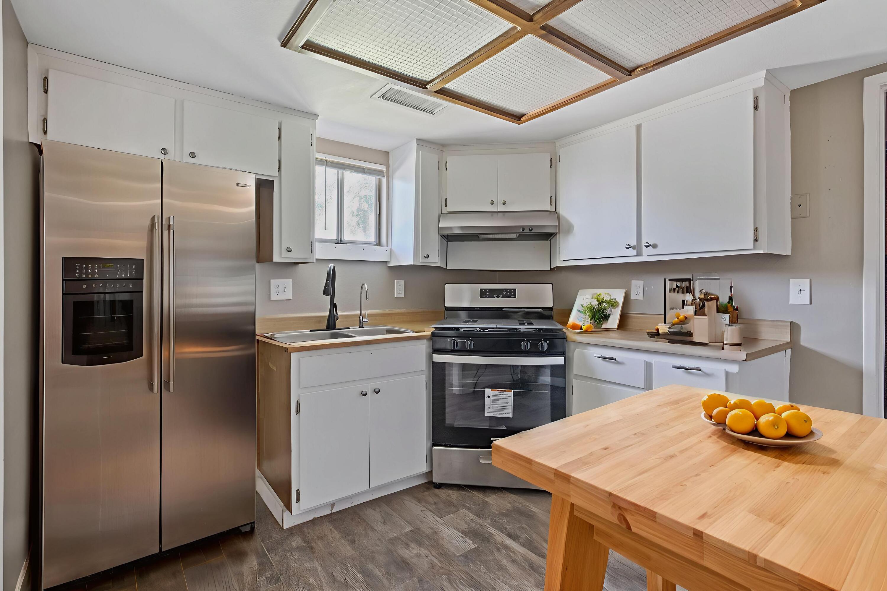 13919 Highway Ave, Armona, CA 93202