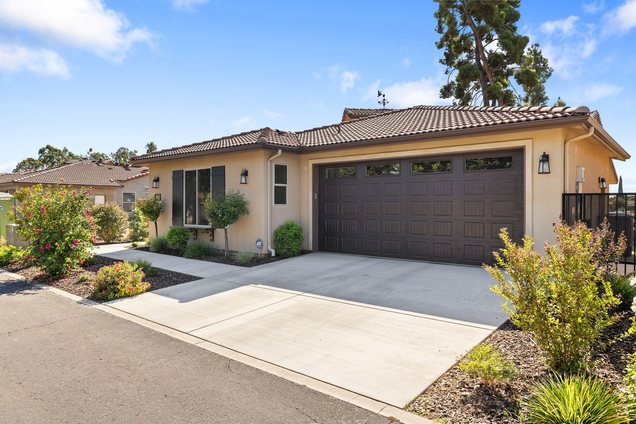 570 Little Ln, Exeter, CA 93221