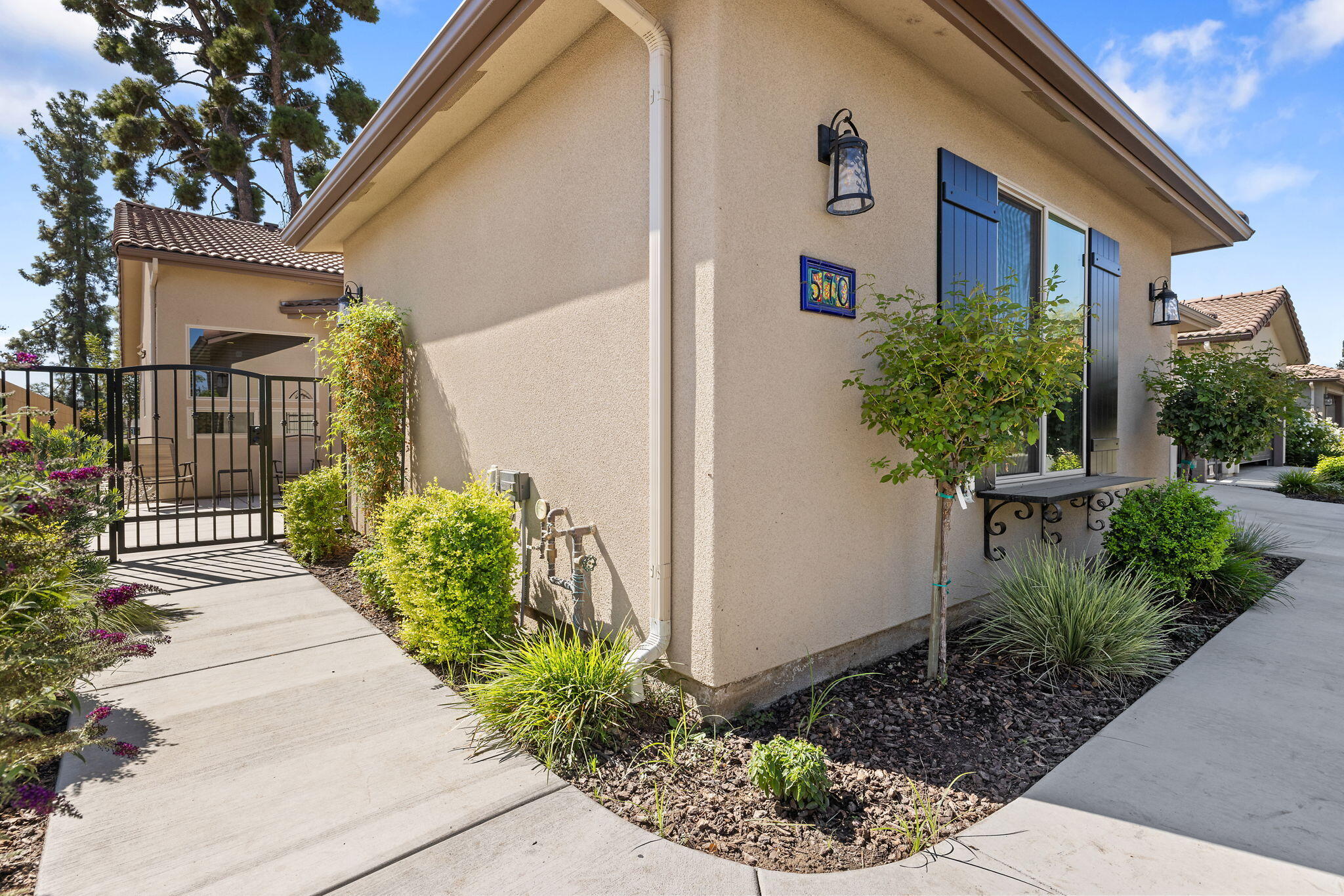 570 Little Ln, Exeter, CA 93221