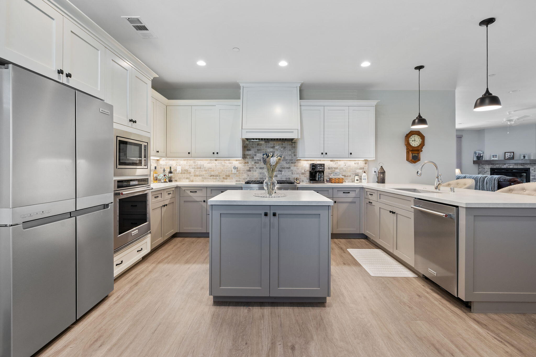 570 Little Ln, Exeter, CA 93221