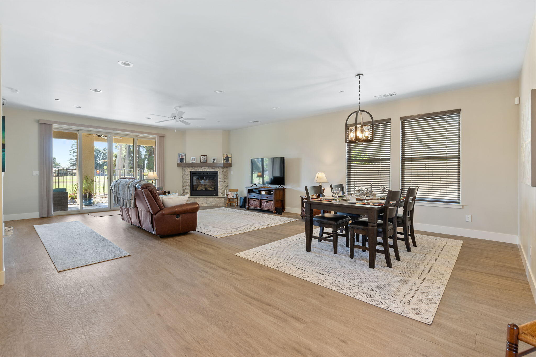 570 Little Ln, Exeter, CA 93221