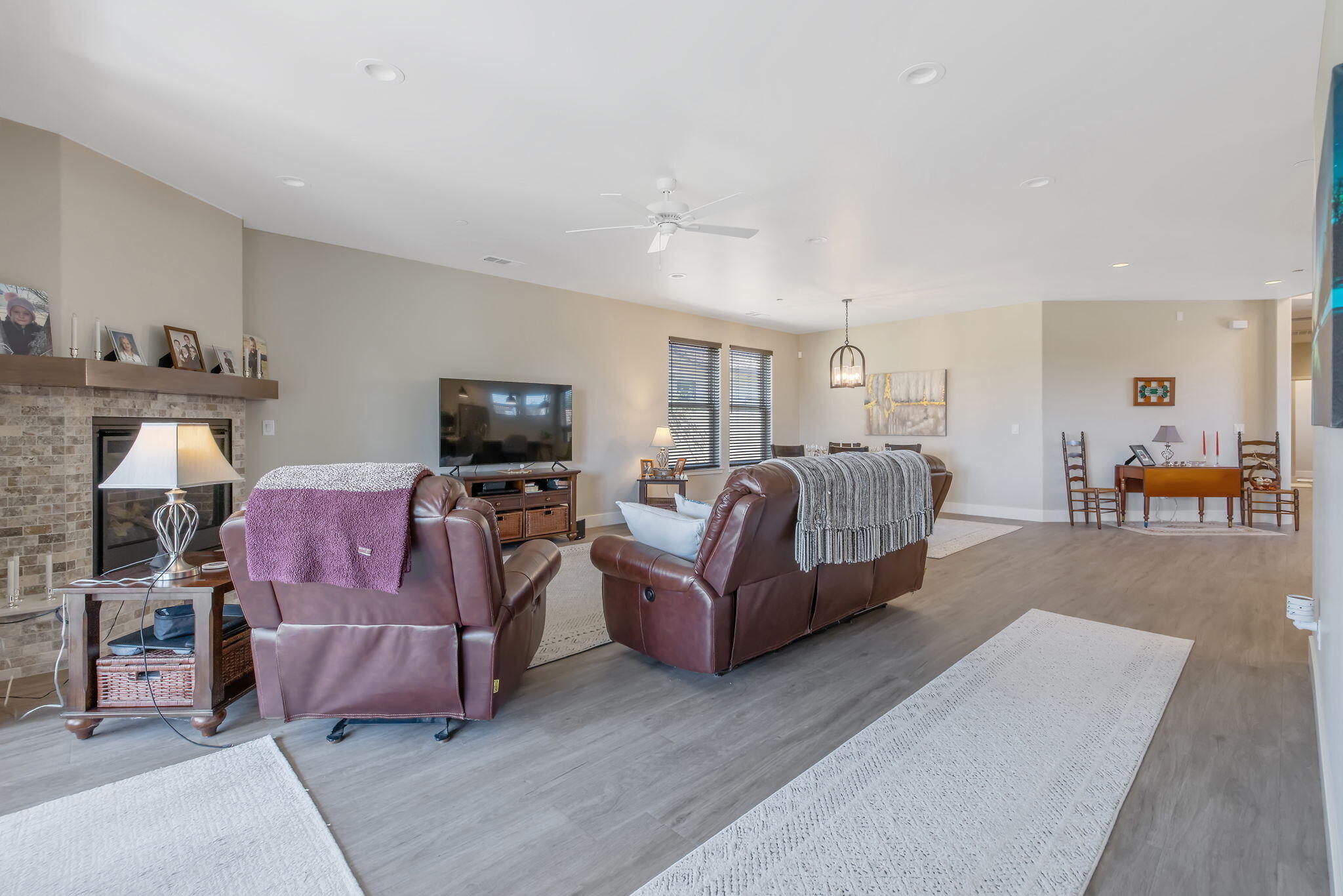 570 Little Ln, Exeter, CA 93221