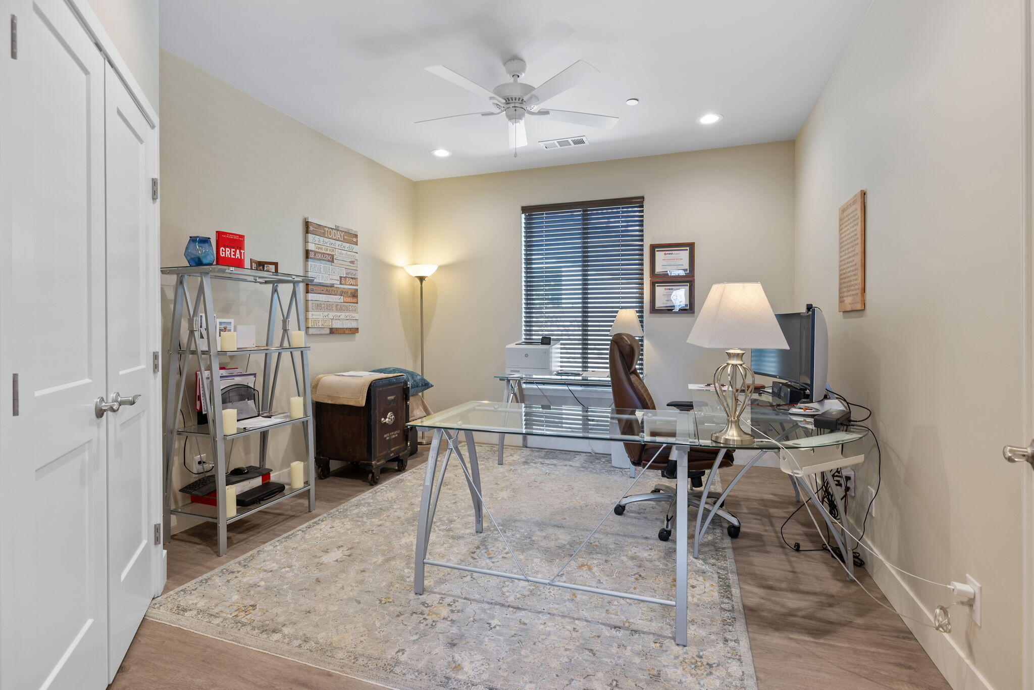 570 Little Ln, Exeter, CA 93221