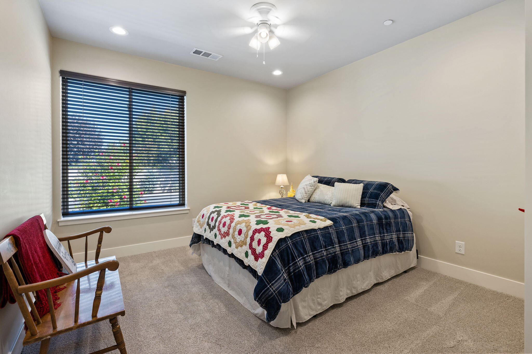 570 Little Ln, Exeter, CA 93221