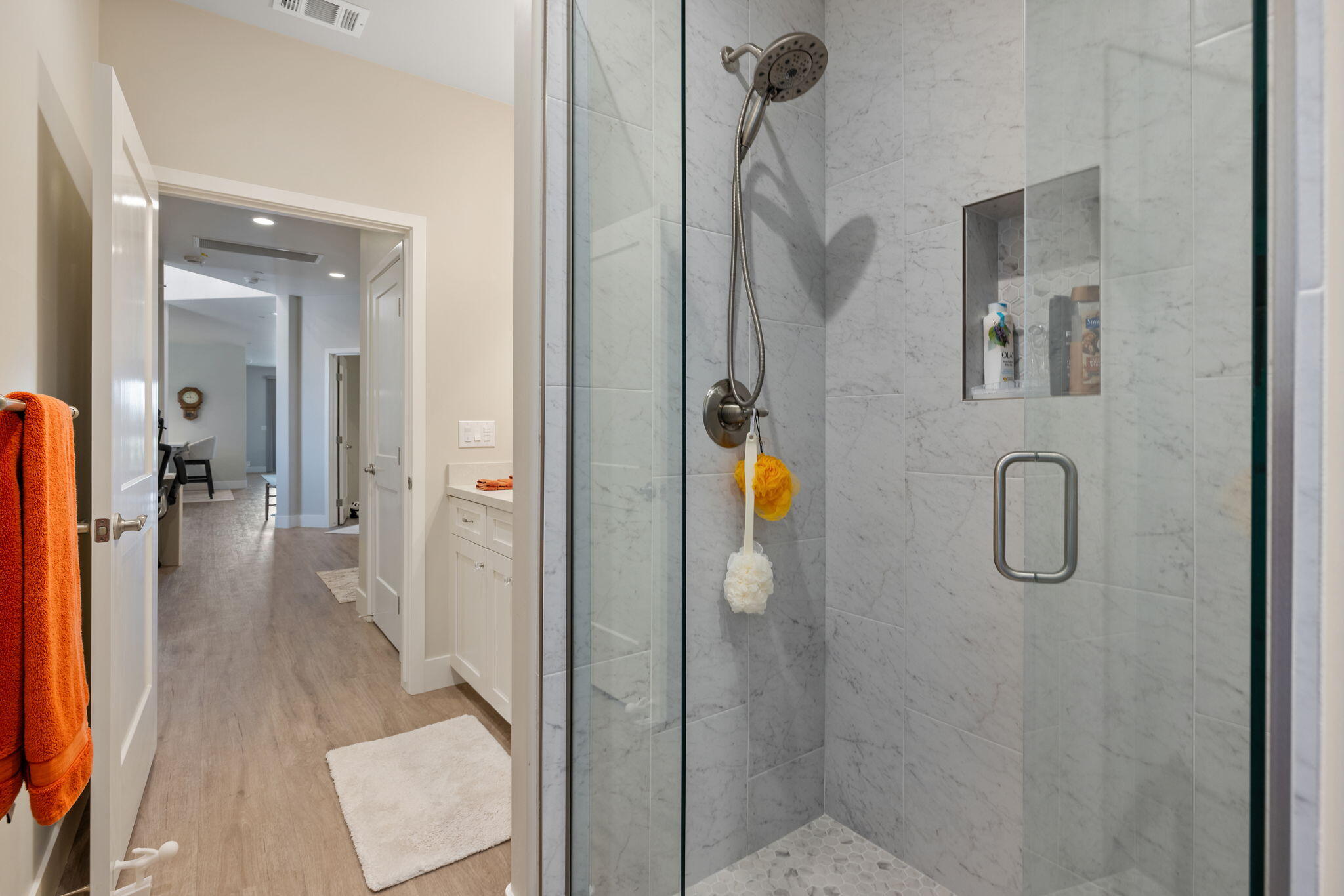 570 Little Ln, Exeter, CA 93221