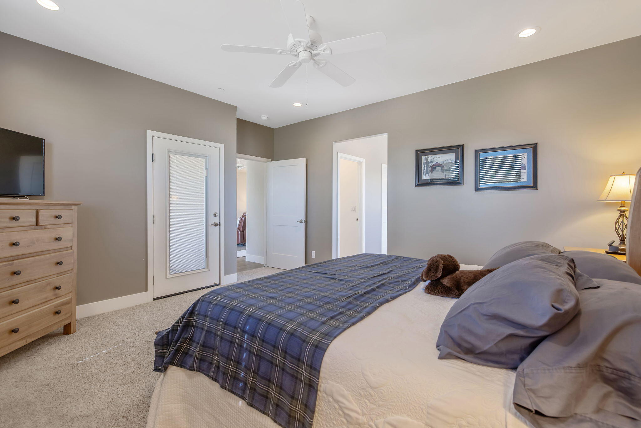 570 Little Ln, Exeter, CA 93221