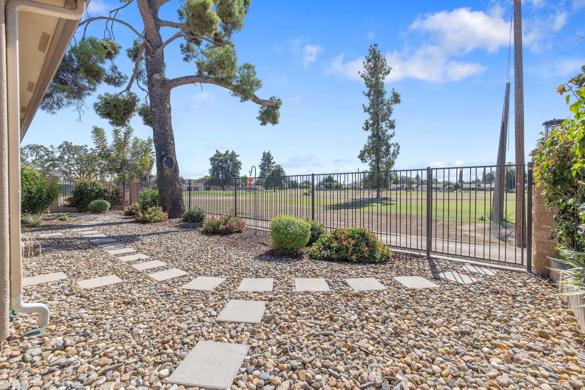 570 Little Ln, Exeter, CA 93221