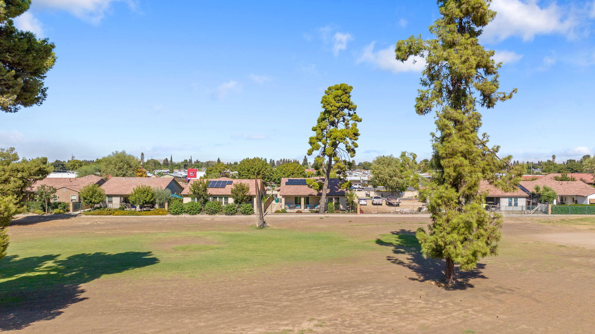 570 Little Ln, Exeter, CA 93221