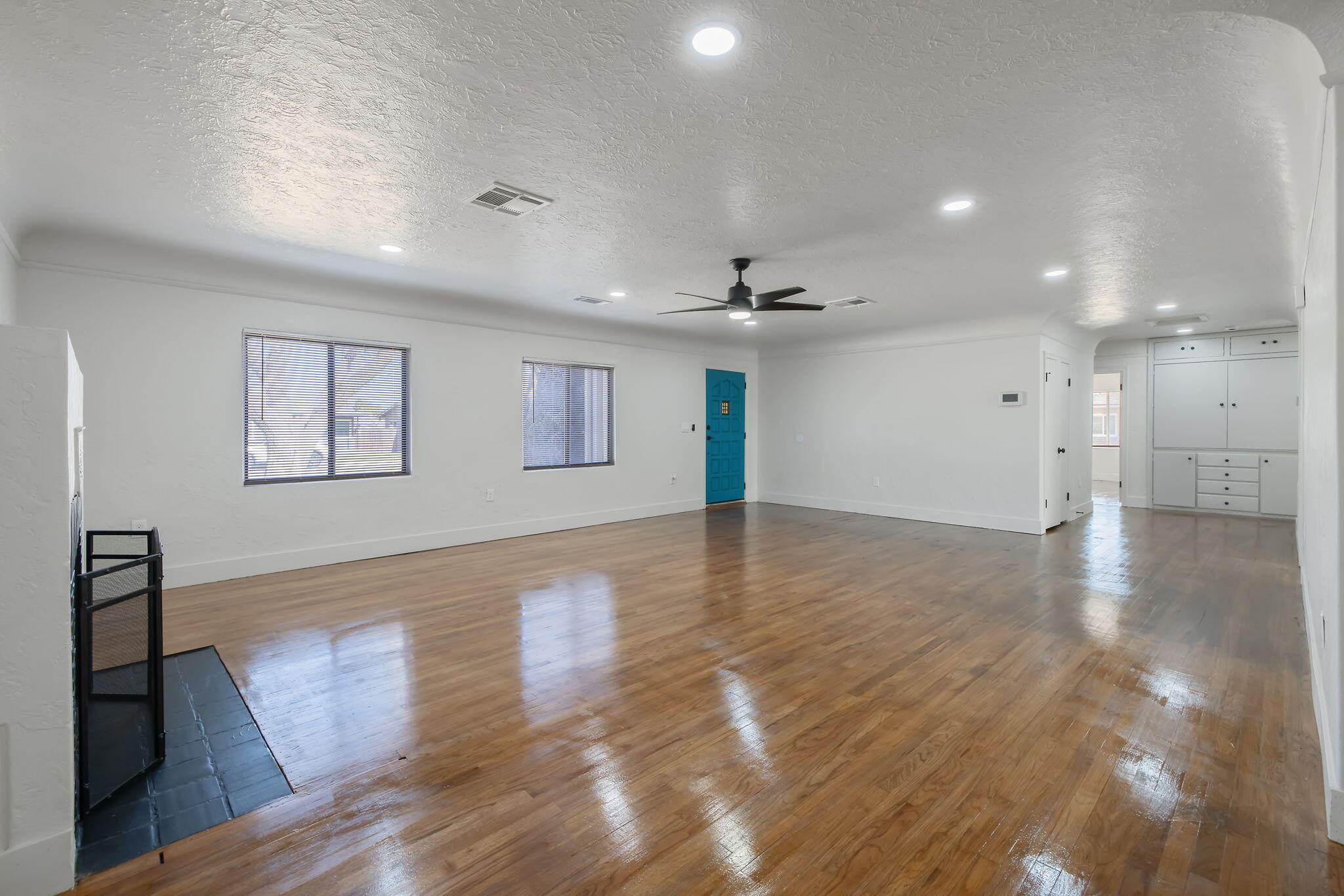 21199 S Feland Ave, Riverdale, CA 93656