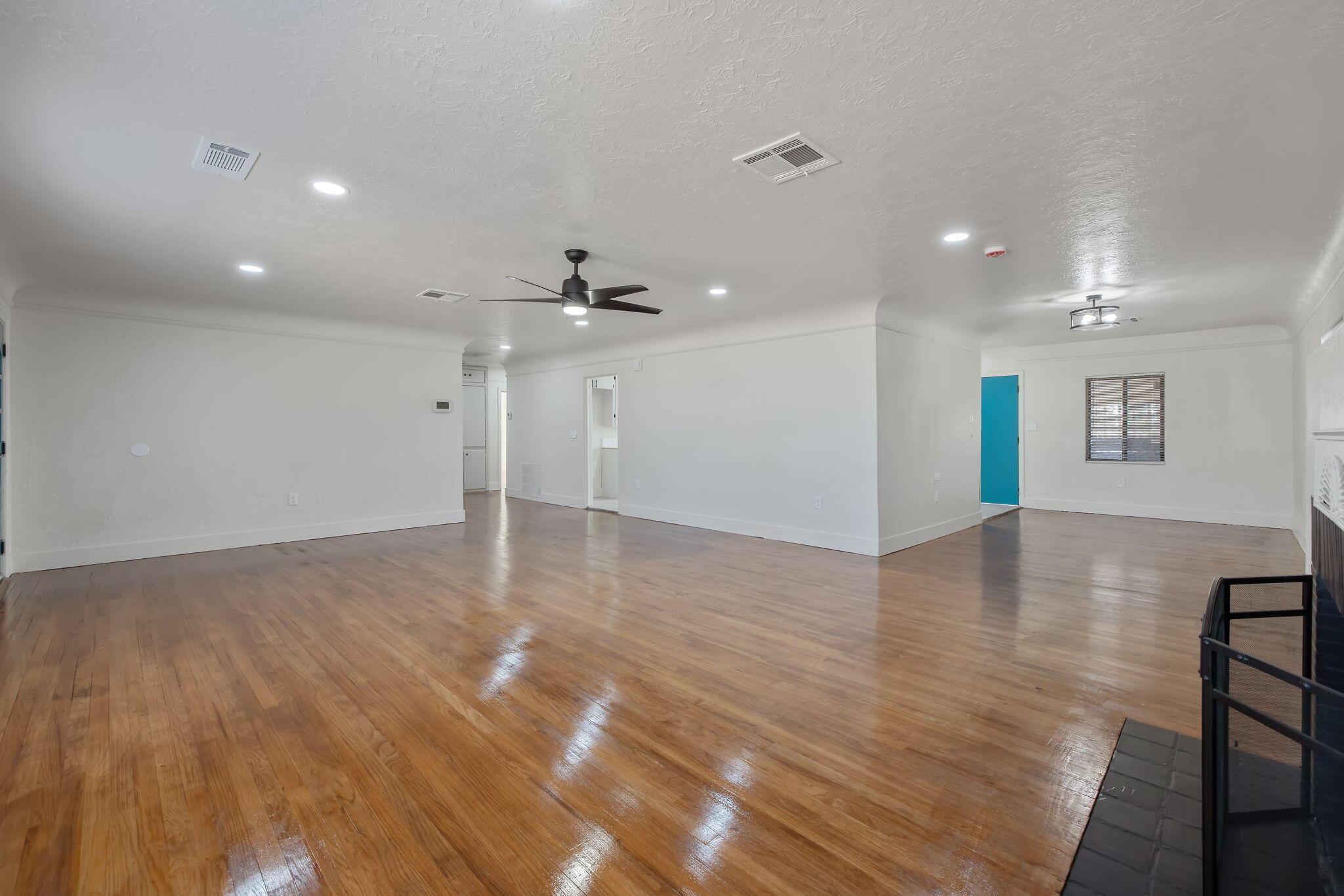 21199 S Feland Ave, Riverdale, CA 93656