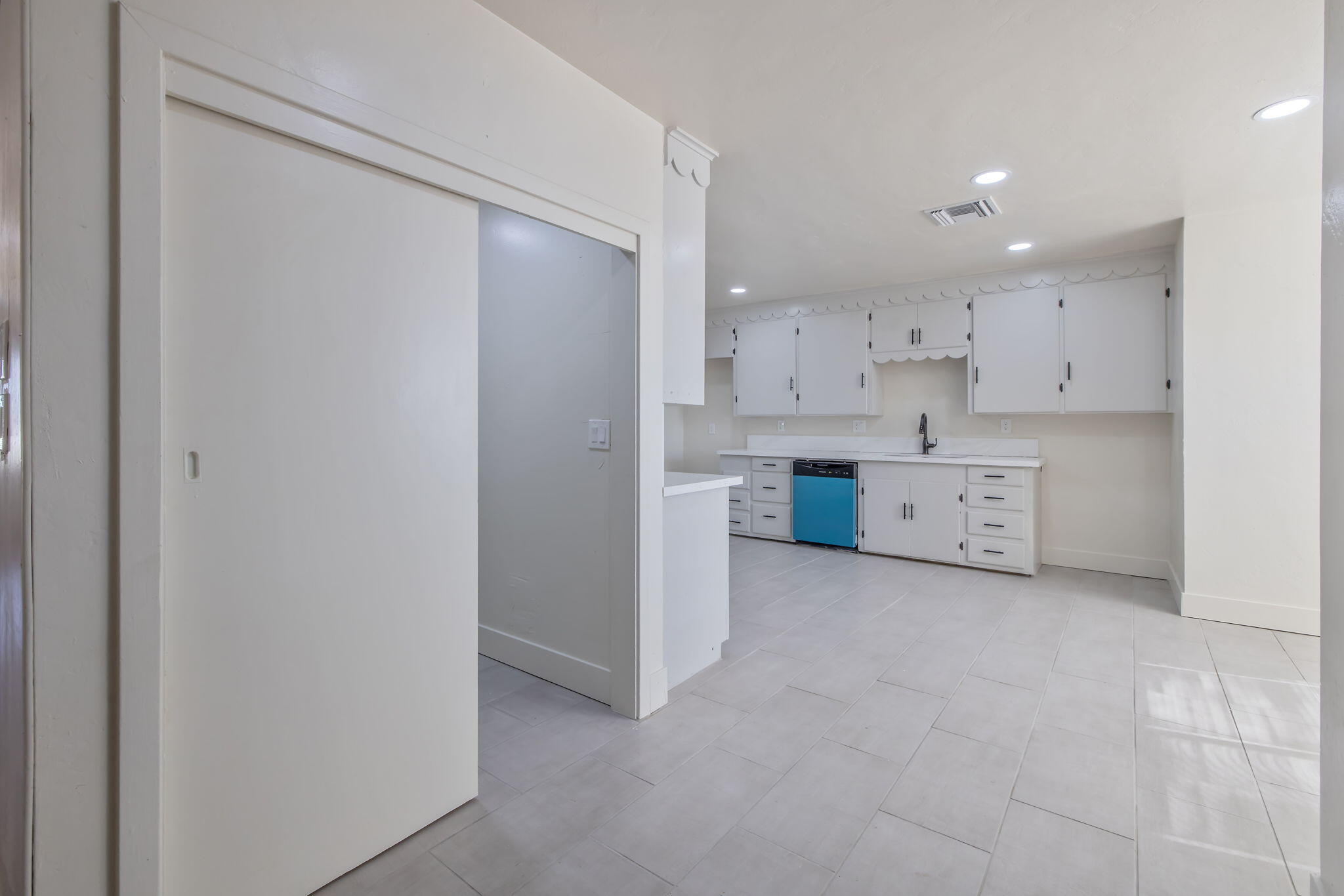 21199 S Feland Ave, Riverdale, CA 93656