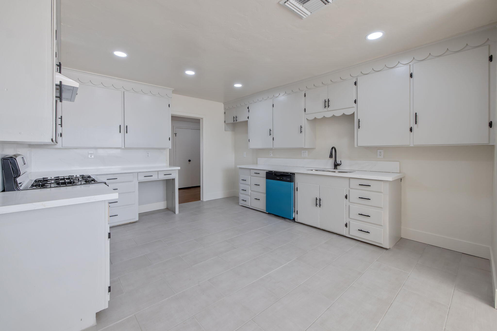 21199 S Feland Ave, Riverdale, CA 93656