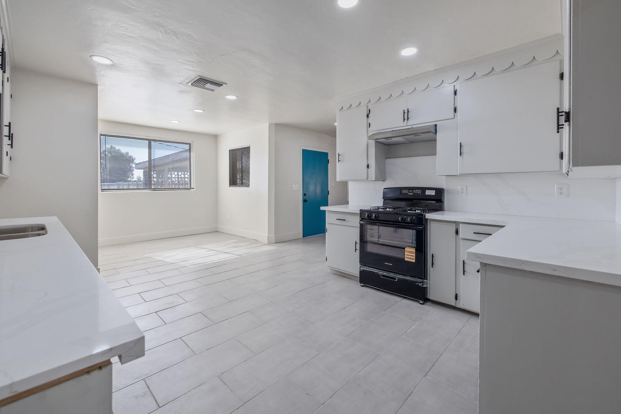 21199 S Feland Ave, Riverdale, CA 93656