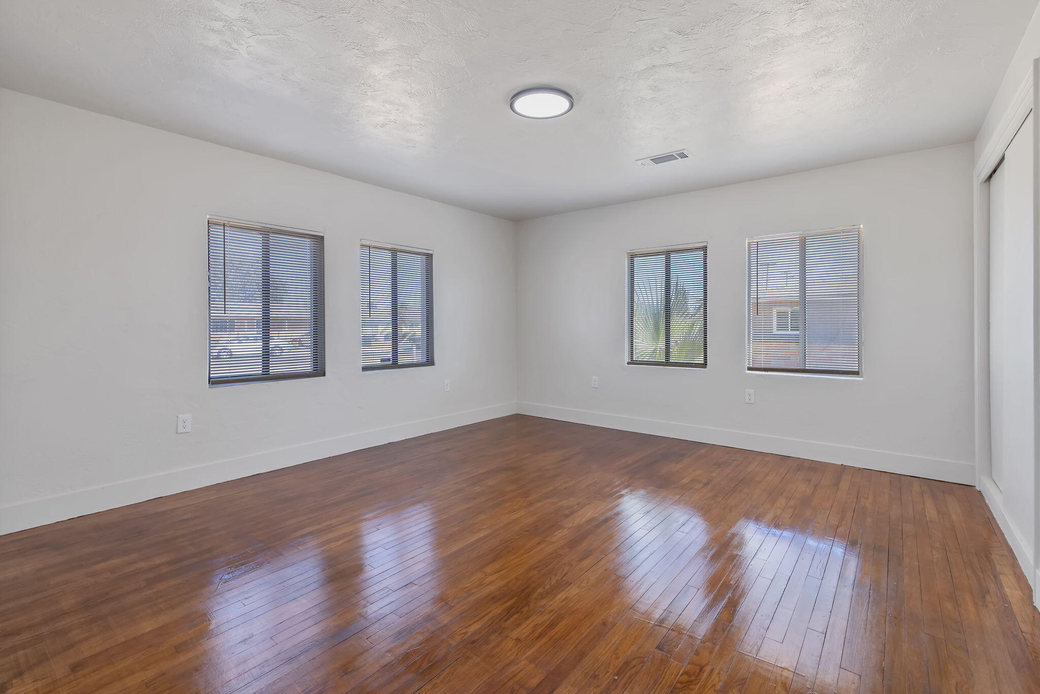 21199 S Feland Ave, Riverdale, CA 93656