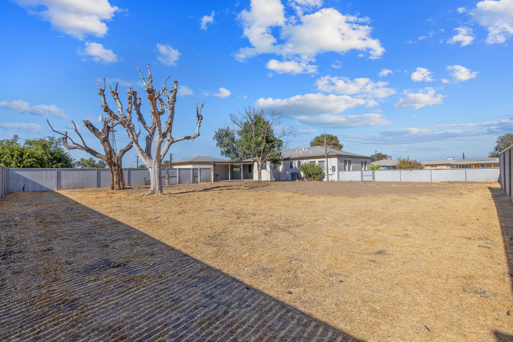 21199 S Feland Ave, Riverdale, CA 93656