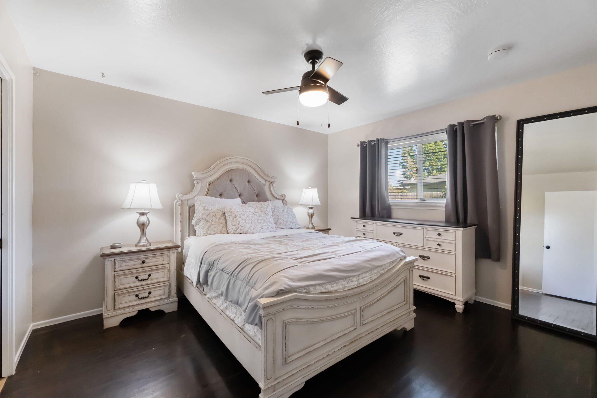 2333 E Austin Way, Fresno, CA 93726