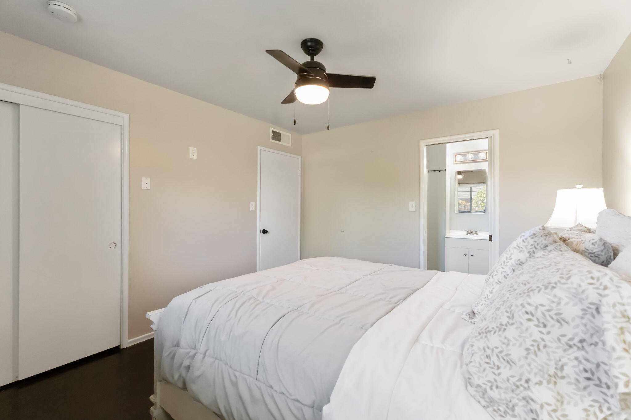 2333 E Austin Way, Fresno, CA 93726