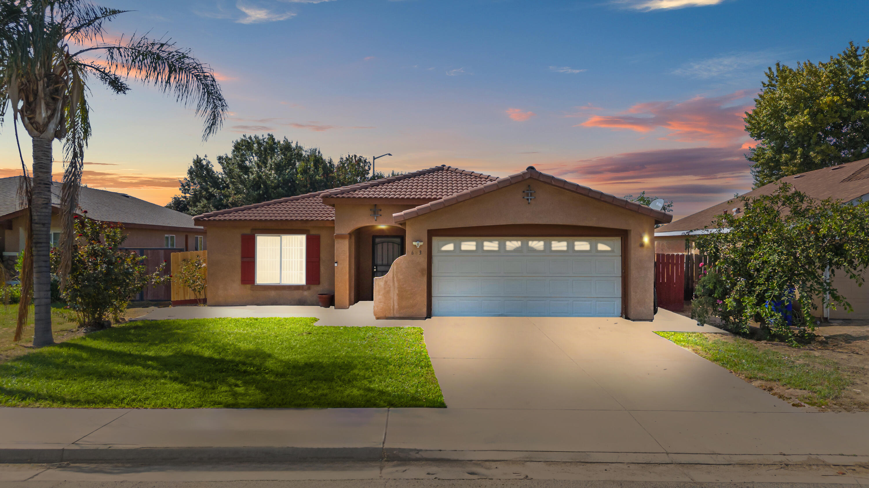 643 S Cloverleaf St, Porterville, CA 93257